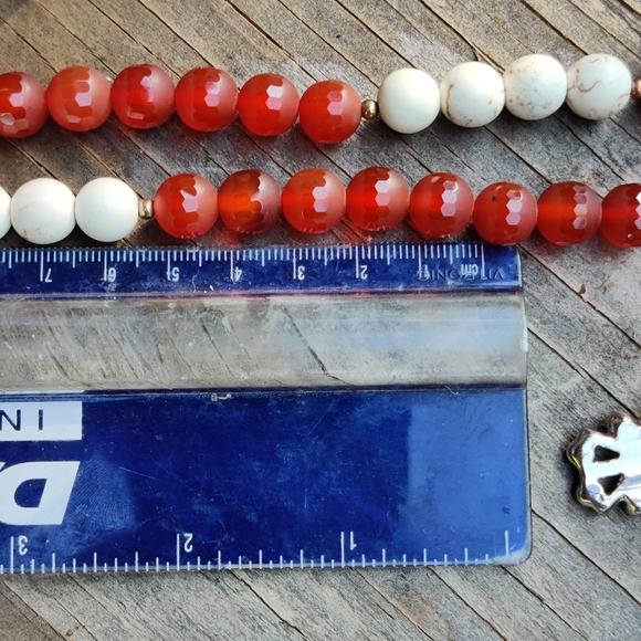 Boho 30" red jade and white howlite turquoise druzy tassel necklace - Picture 11 of 16